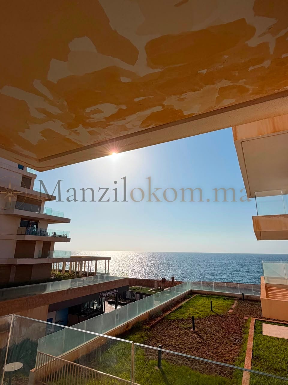 Appartement deux chambres avec terrasse vue sur mer 